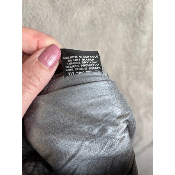 Hallstatt Men's Gray 1/4 Zip Fleece Pullover Jacket Chest Zip Pocket NWT Size XL - Picture 11 of 12